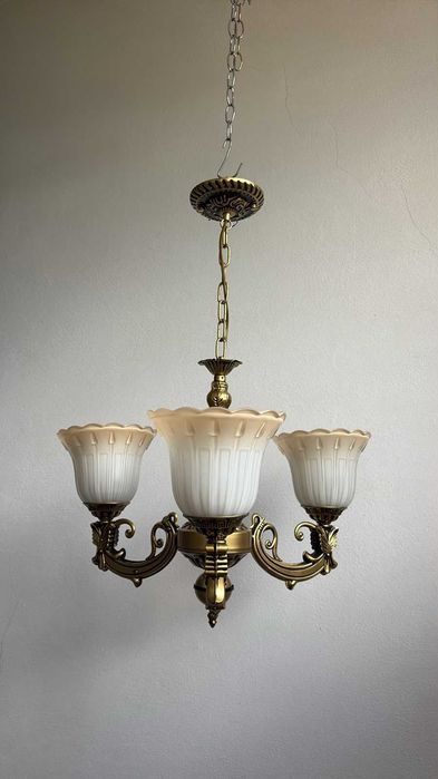 Lampadar cu 3 și 5 brațe