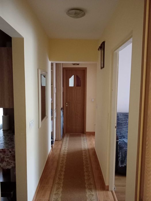 Vând apartament 3 camere m 16