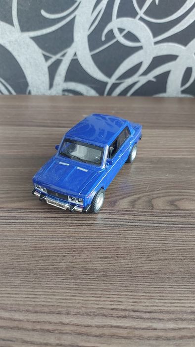 Модельные машинки