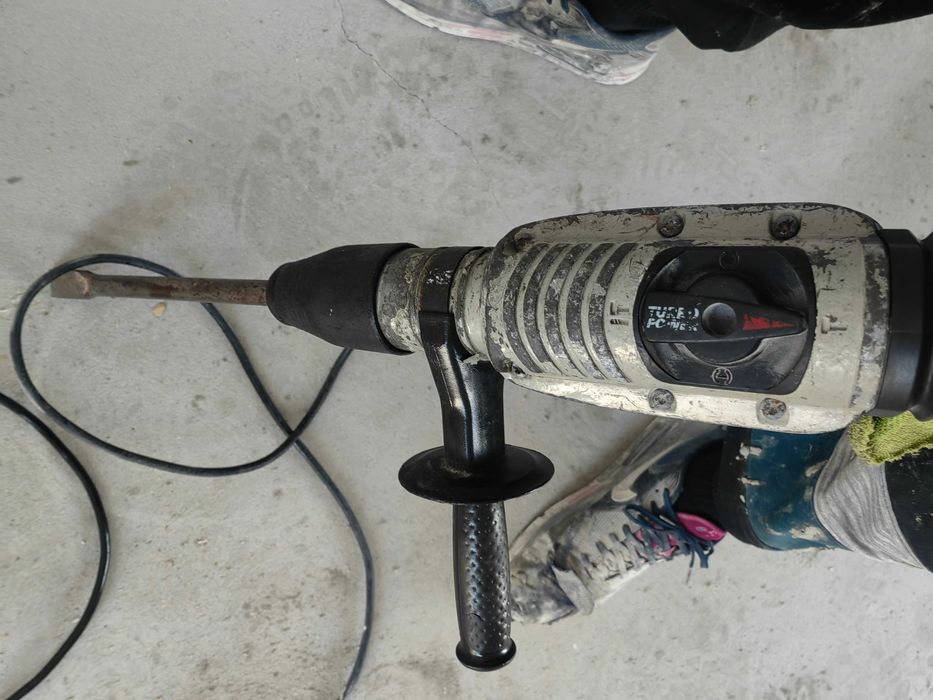 Продавам къртач Bosch 5-40DE