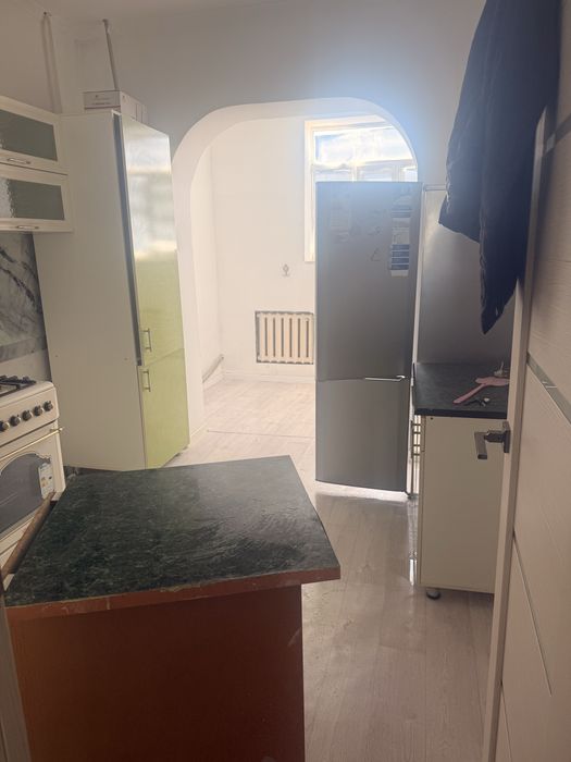 Мерей 11 үйден 3 бөлмелі пәтер жалға беріледі . 4 қабат