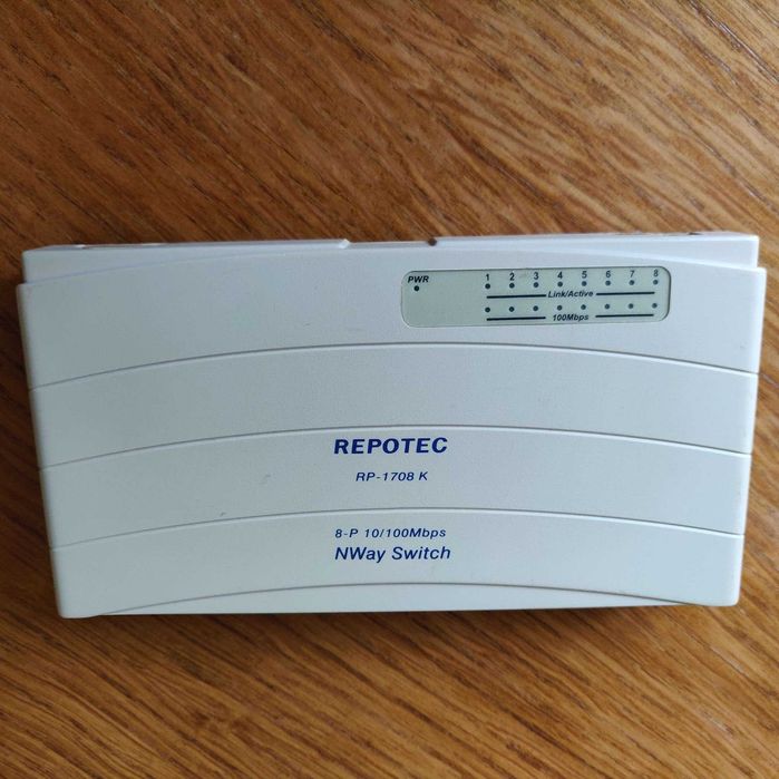 Switch Ethernet Repotec - RP-1708 K , becuri halogen