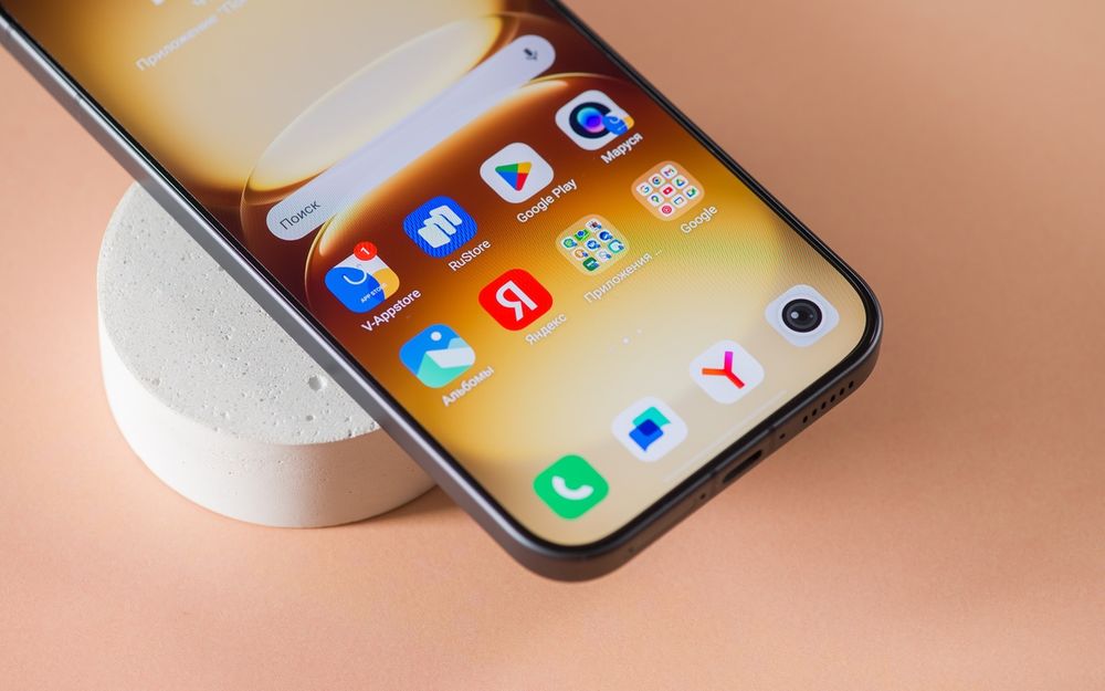 Vivo Iqoo 15R, новый смартфон