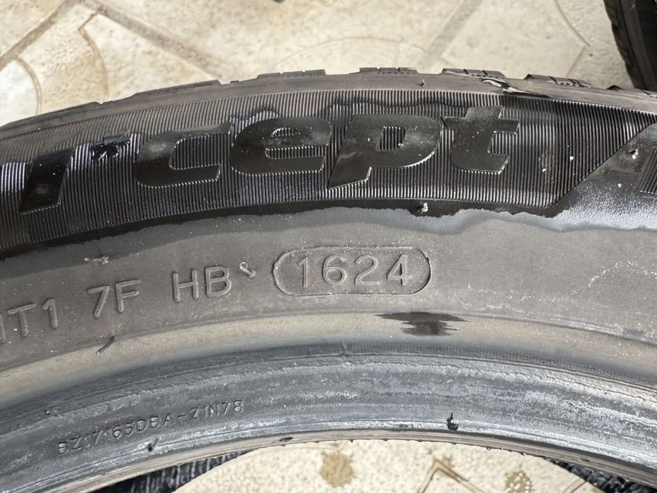 4бр.зимни гуми 215/55/17 98V HANKOOK 24