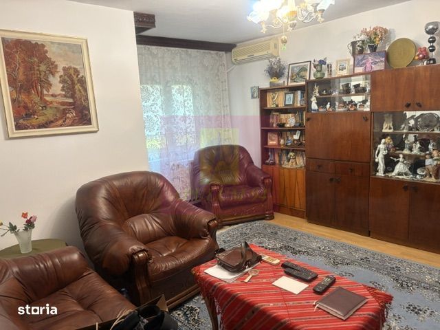 Apartament 3 camere Drumul Sarii.