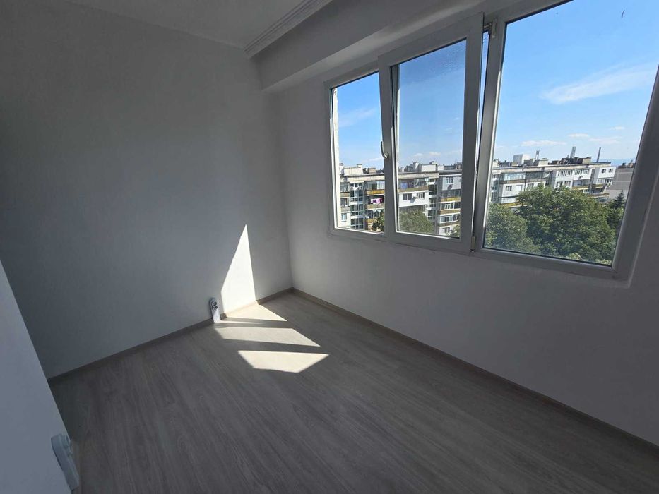 Продава се Тристаен апартамент в Шумен, Военно училище - 65 кв.м за 1569 €/кв.м - Снимка #7