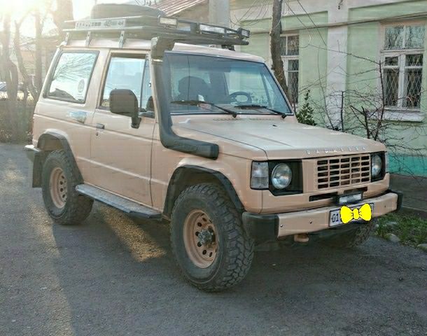 Продается MITSUBISHI MONTERO (PAJERO).
1988 год выпуска. 
234 000 проб