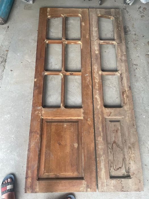 Входные двери деревянные