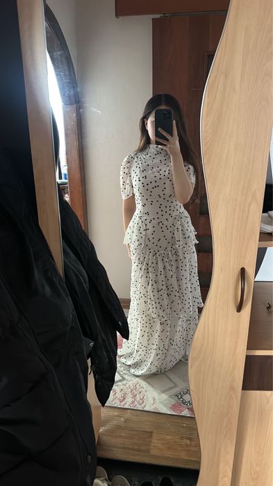 Продаю новое платье