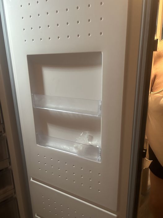 Срочно продается Морозильник ATLANT