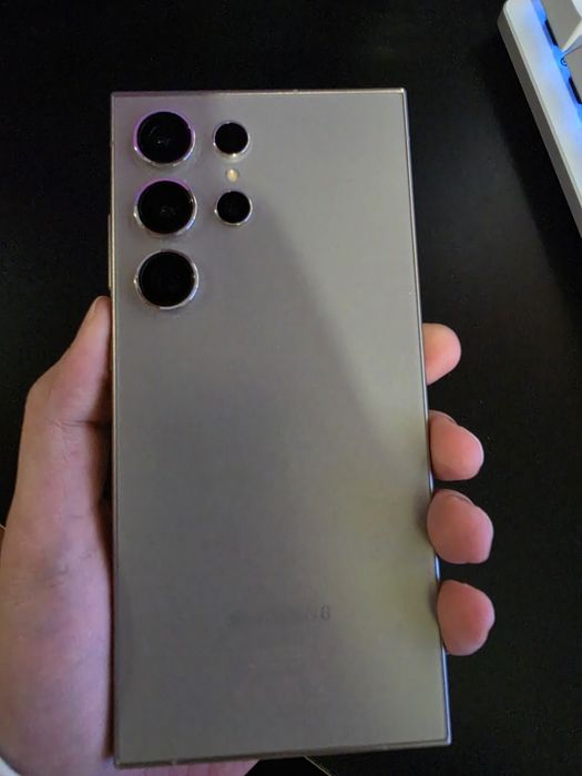 Samsung Galaxy S24 Ultra 256/12GB КАТО НОВ !