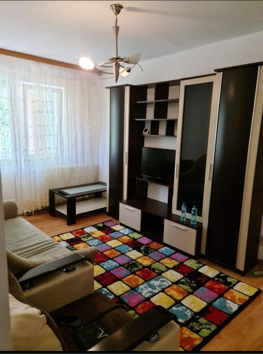 Apartament 3 camere de închiriat - locație
excelentă în zona Nordic!