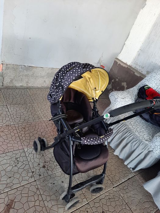 Продам прогулочную коляску