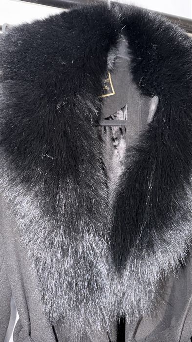 Палто от кашмир и лисица