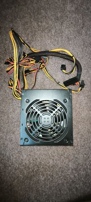 Блок питания DeepCool DE600 V2, 600 Вт (номинальная 450)