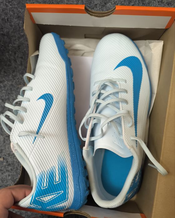 Футболни стоножки за изкуствена трева ,Nike Mercurial Vapor  16 -42,5