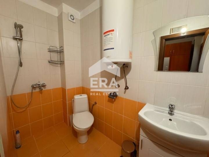 Само в ЕРА! Обзаведен едностаен апартамент за под наем в предпочитанат