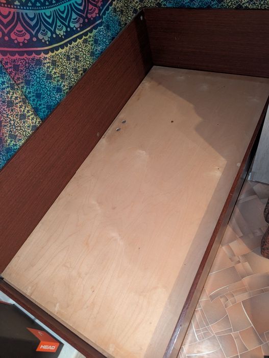 Диван подростковый