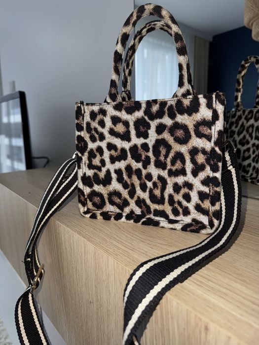 Дамска чанта H&M