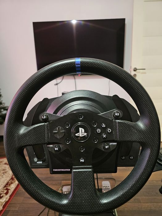 Volan Thrustmaster T300RS + Pedale T3PA + Suport volan