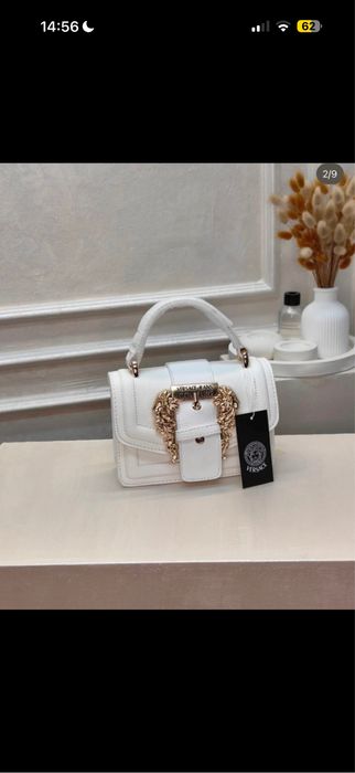 Genti versace pe mai multe modele