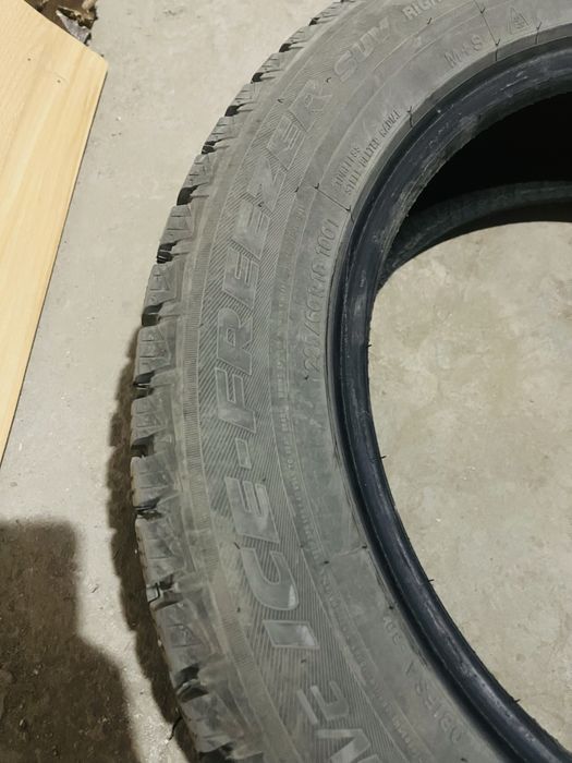 Продам зимние баллоны шипованные