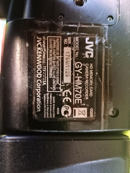 Camera JVC profesionala cu 2 carduri