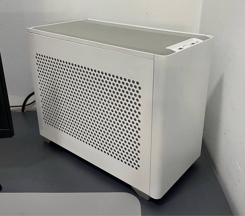 Mini itx корпус Coolermaster