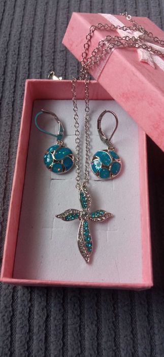 Масивен,дамски,сребърен ланец. Масивна,сребърна гривна.Различни модели