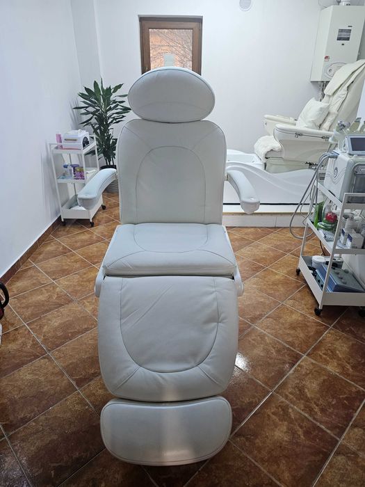 Mobilier salon de infrumusetare