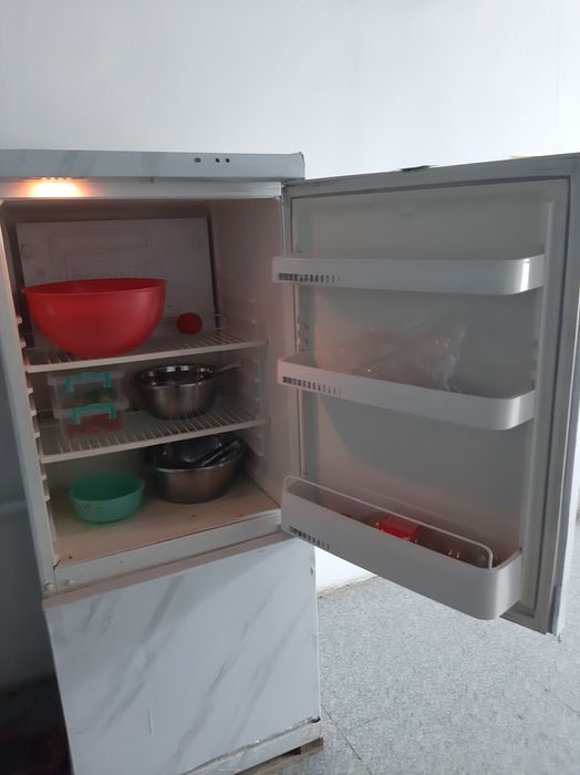 Холадилник сатылады