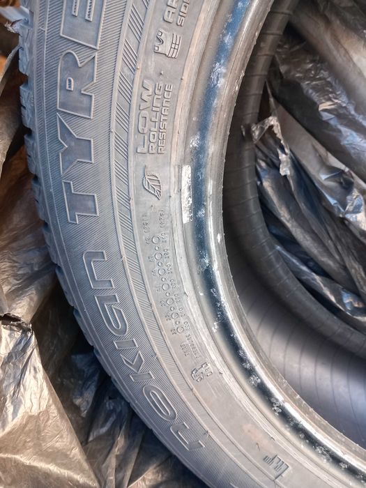 225/60 R18 Nokian