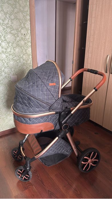 Продам детску коляску .