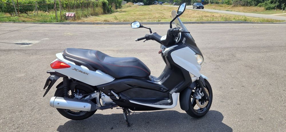Maxi scuter Yamaha X-MAX 250