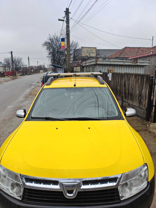 Vând Dacia Duster