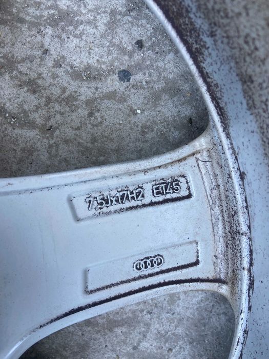 Гуми с джанти Audi 225/50R17