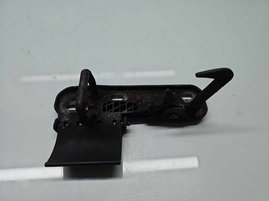 Maner deschidere capota Volkswagen Passat B7 (365) Variant [Fabr 2010-
