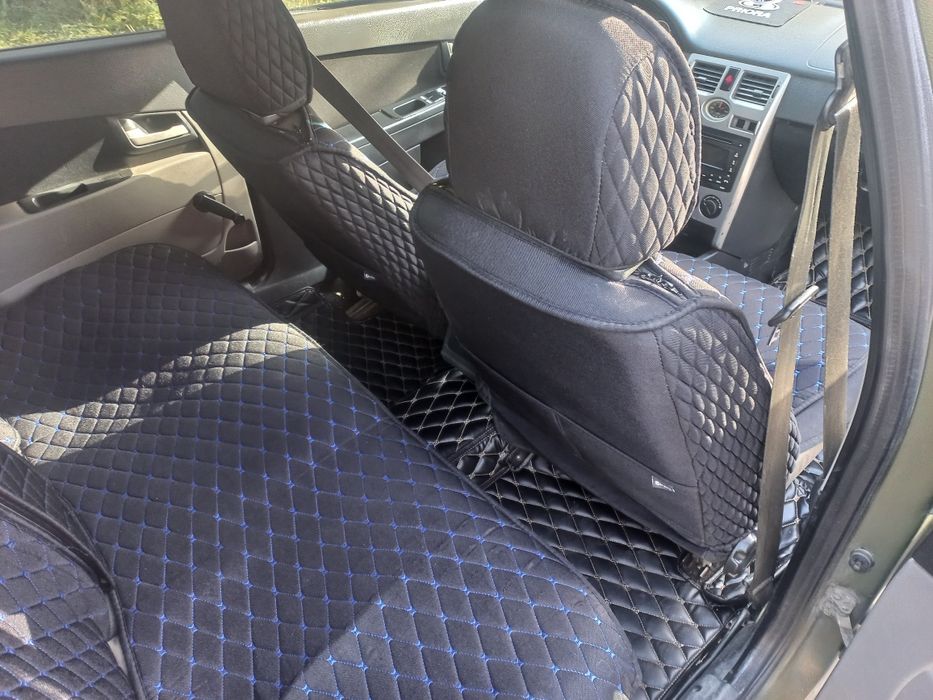 Приора хэчтбэк.   .