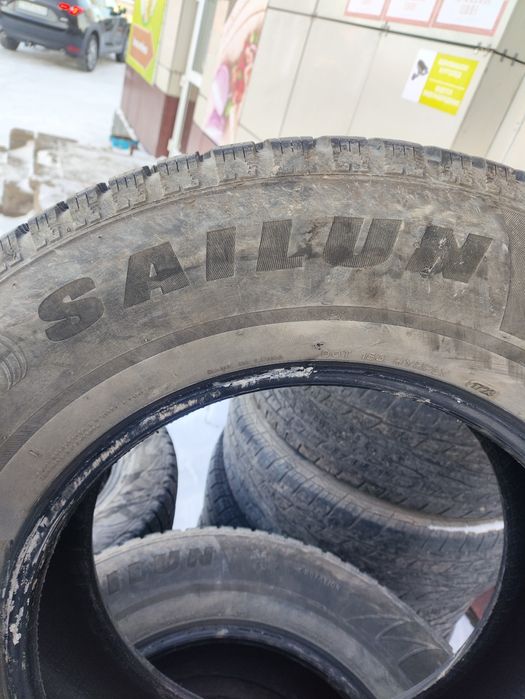 Продам комплект зимней резины