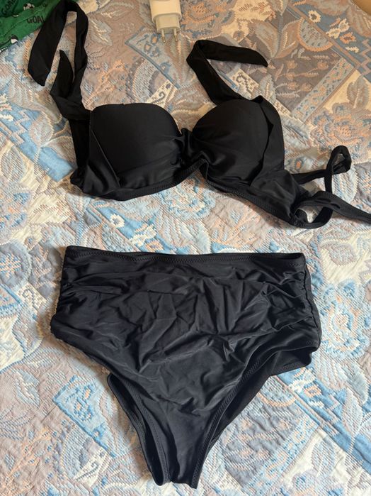 Дамски бански М размер