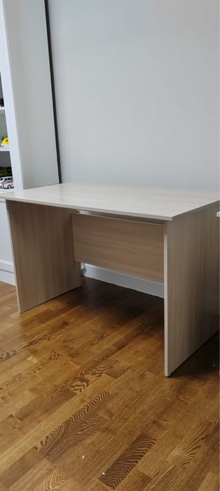 Срочно продаются столы!