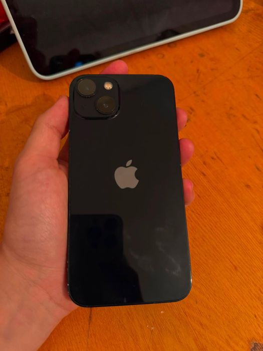 Продаю IPhone 13 128GB