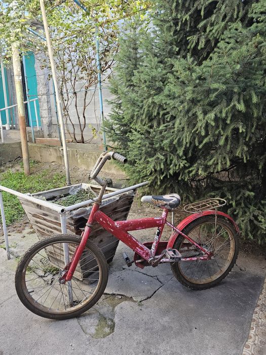 Велосипед красный