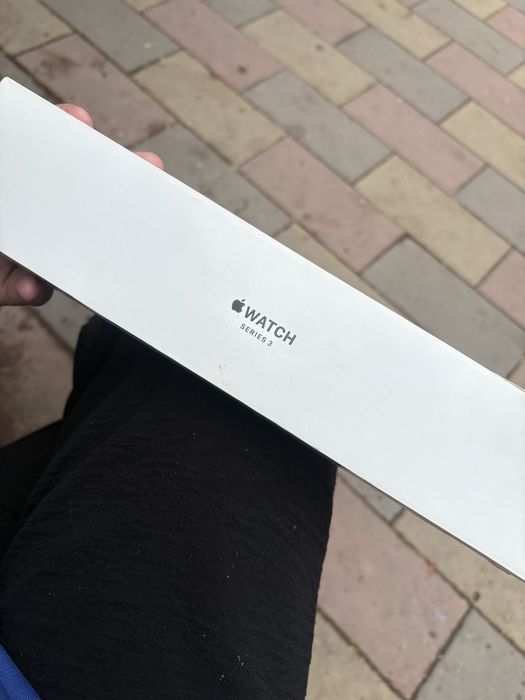 Продам Apple Watch 3 series