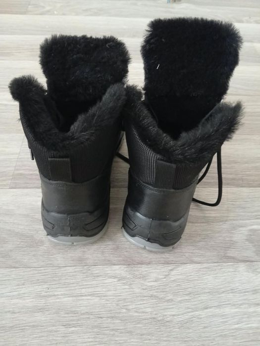 Продам рабочие ботинки новые