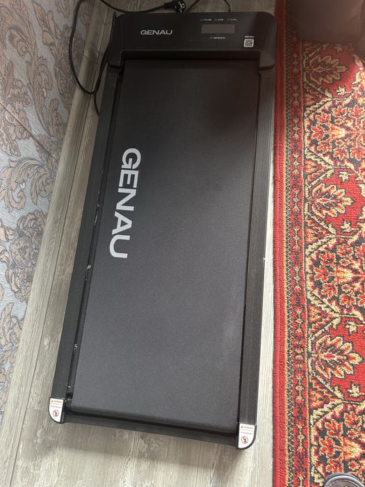 Беговая дорожна Genau