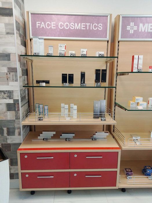 Луксозни витрини с лед осветление