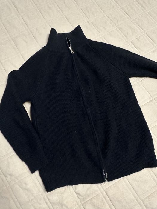 Разгрузка гардероба