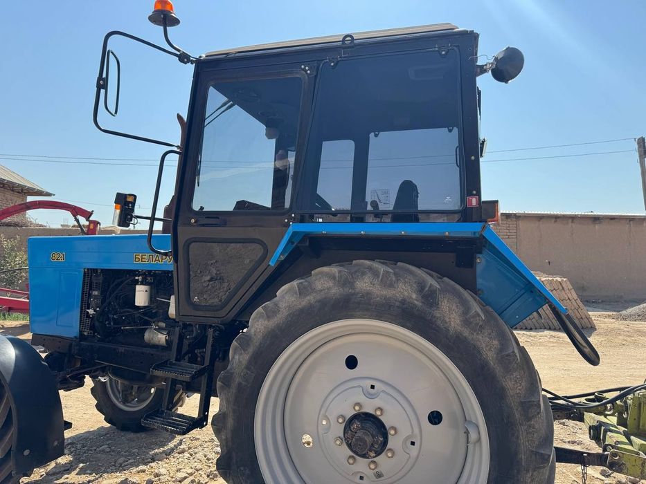 Belarus Mtz 82.1 sotiladi