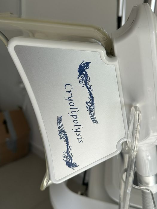 Vand Aparat Criolipoliza cu 5 manipuli. Perfect functional